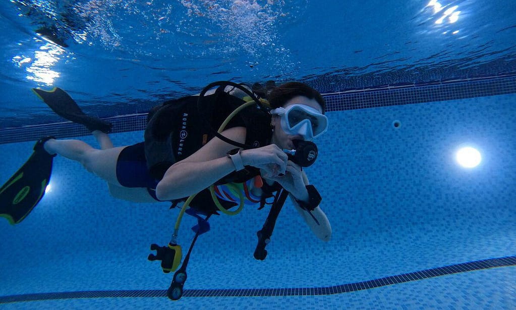 Dive Into Adventure With Diving Course Dubai activities Shop Online at Dubai Trades 2