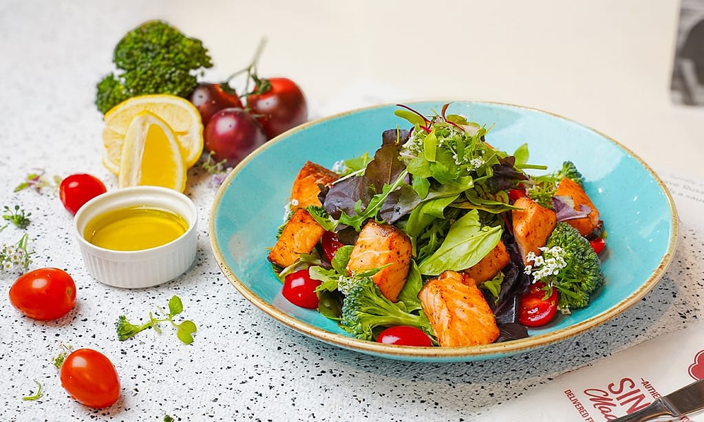 Explore Aed 50, 100, Or 200 Culinary Delight, Excl. Seafood, Xl Pizza Dubai restaurants Shop Online at Dubai Trades 11