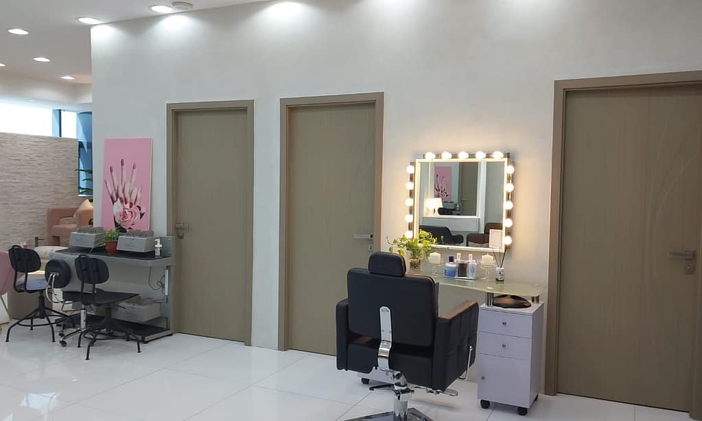 Get A Full Body, Half Or Full Legs, Arms + Underarm, Or Bikini Waxing Dubai other Shop Online at Dubai Trades 3