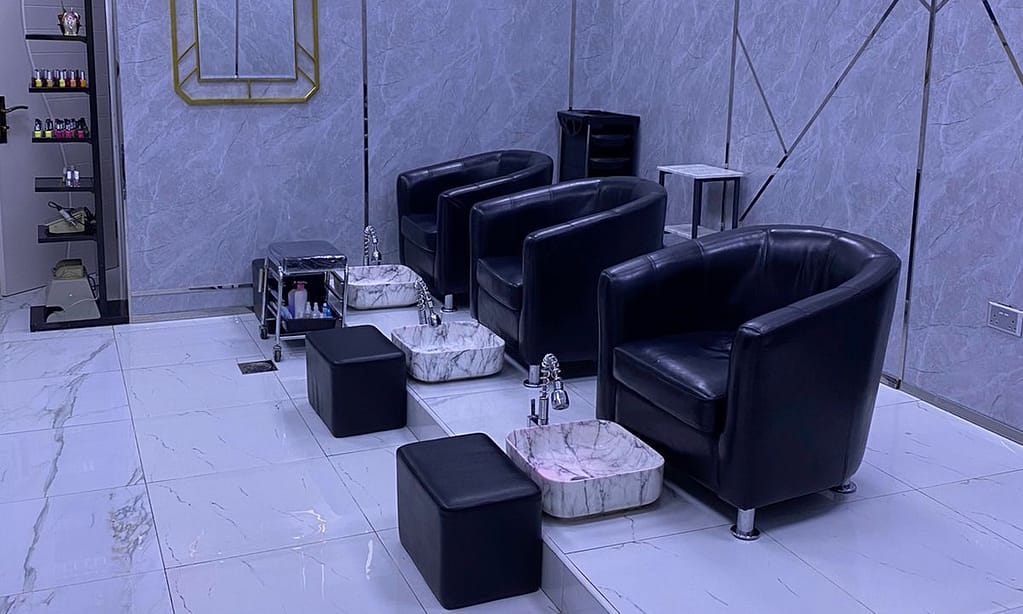 Get A Womens Half Or Full Arms & Legs Or Full Body Waxing & More Dubai other Shop Online at Dubai Trades 4