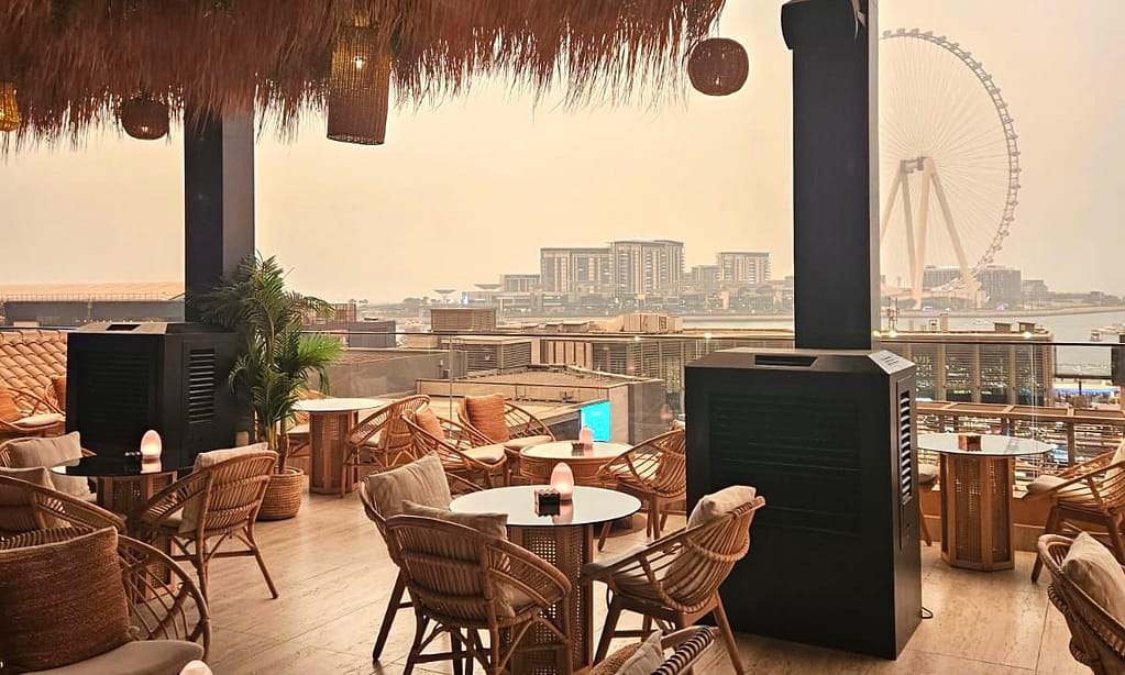 All Week – Choice Of Any Burger And House Beverage For 1, 2, Or 4 Dubai restaurants Shop Online at Dubai Trades 3