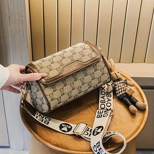 Small Underarm Bag, Fashion Lightweight Messenger Bag, Versatile Casual Women’s Shoulder Bag Clothing, Shoes & Jewelry Shop Online at Dubai Trades