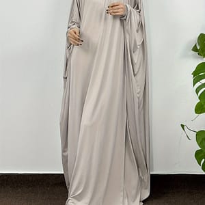Solid Color Loose With Hood Maxi Burqa, Casual Long Sleeve Simple Burqa, Women’s Clothing Burqas Shop Online at Dubai Trades