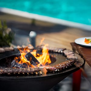 4* Saturday Bbq Brunch With Optional House Beverage, Pool, Or More Dubai restaurants Shop Online at Dubai Trades