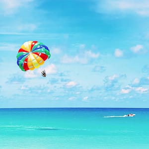 Parasailing at West Bay – Qool Qatar – Must-see attractions Must-see attractions Shop Online at Dubai Trades 2