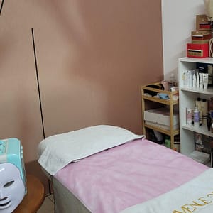 Get Facial, Hair, And Nail Pampering Packages For Radiant Glow FACIAL TREATMENTS Shop Online at Special Price from Dubai Trades