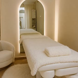 Professional Foot Reflexology Session (30, 60, Or 90 Minutes) MASSAGE Shop Online at Special Price from Dubai Trades 2