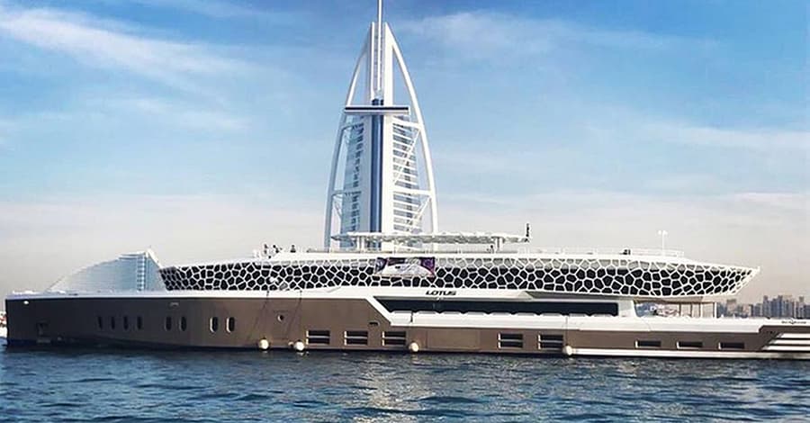 3-Hour Megayacht 5* Dinner + Drinks: Child (Aed 199), Adult (Aed 249) Dubai restaurants Shop Online at Dubai Trades 2