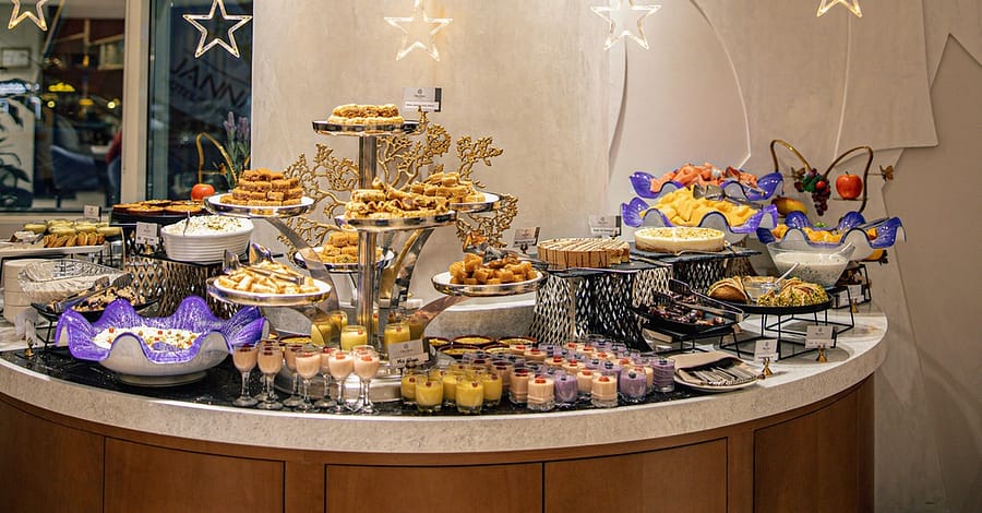 4* Breakfast Buffet With Soft Beverages For A Child Or Up To 4 Adults Abu Dhabi restaurants Shop Online at Dubai Trades 2