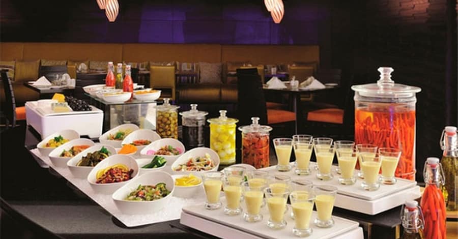 Dinner Buffet With Free-Flowing Beverages For 1 Child Or Upto 4 Adults Dubai restaurants Shop Online at Dubai Trades 2