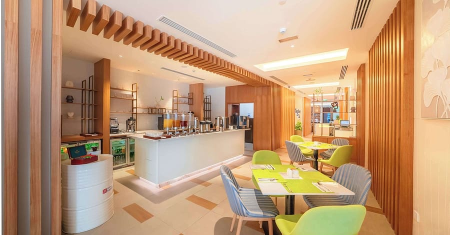 Enjoy A Dinner Buffet W/ Free-Flowing Soft Beverages & Juices Dubai restaurants Shop Online at Dubai Trades 2