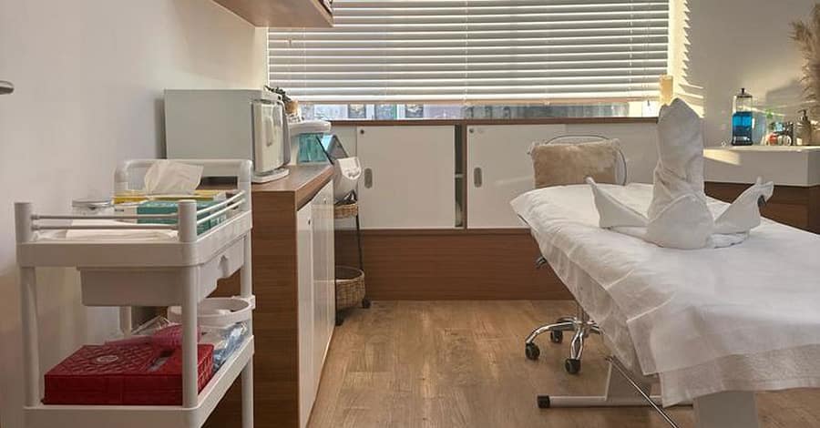 Embrace Relaxation With A Massage Treatment At Stylin Lash And Beauty Dubai other Shop Online at Dubai Trades 2