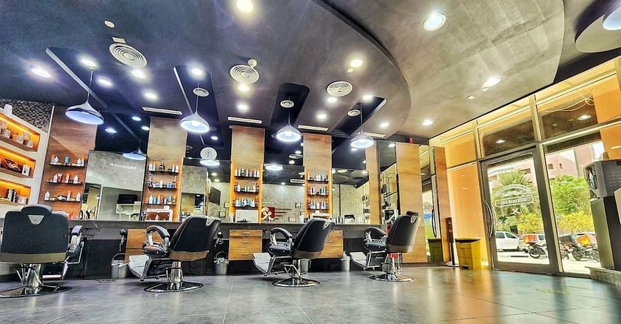Haircut, Beard Shave Or Facial At Selfie Gents Salon And Spa Dubai other Shop Online at Dubai Trades 2