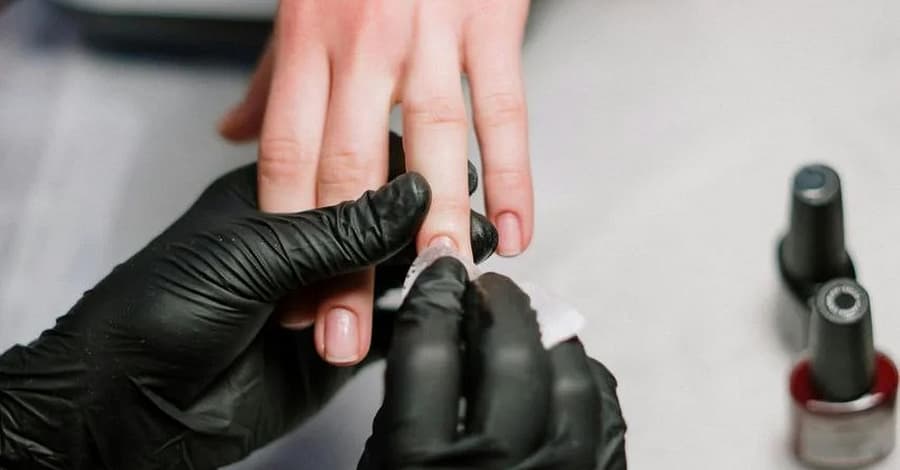 Pamper Your Hands And Feet: Classic Or Gel Manicure And Pedicure Dubai other Shop Online at Dubai Trades 2