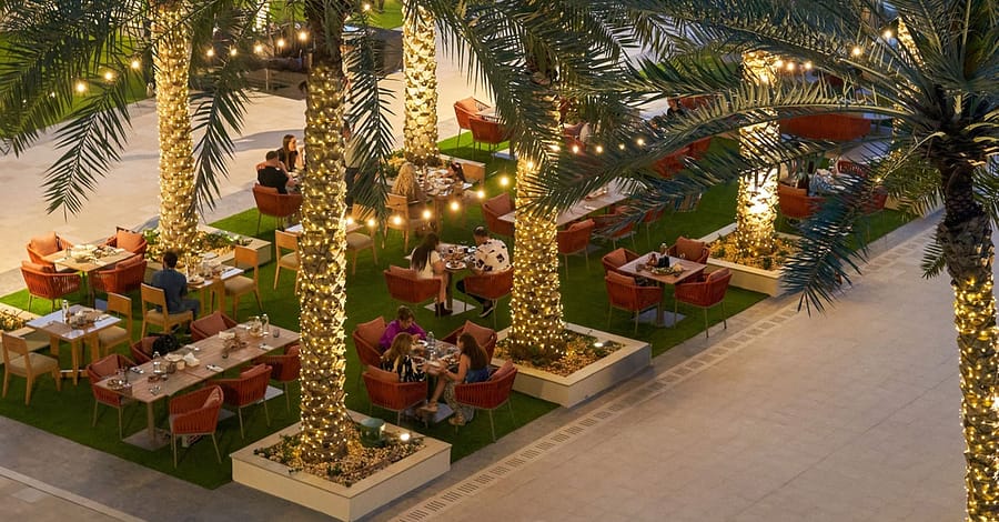 Weekend Live Bbq Buffet W/ Beverage For 1 Child Or 1, 2, 3 Or 4 Adult Dubai restaurants Shop Online at Dubai Trades 2