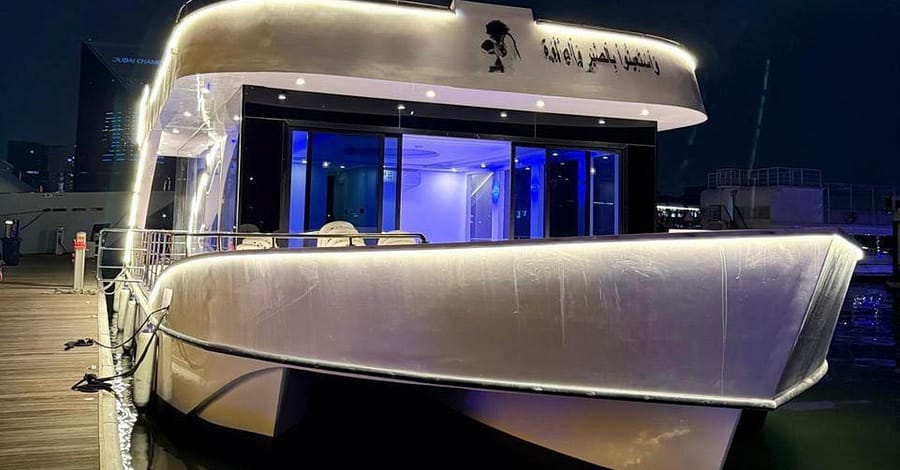 2-Hr Vip Marina Dhow Cruise With Dinner For 1, 2, 4 Adult, Or 1 Child Dubai restaurants Shop Online at Dubai Trades 2