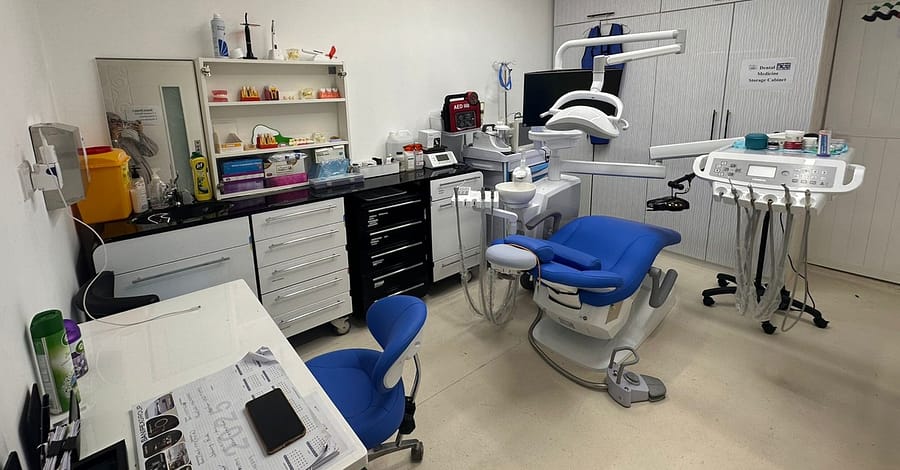 Dental Checkup With Cleaning, Polishing Or Other Dental Procedure(S) Dubai other Shop Online at Dubai Trades 2