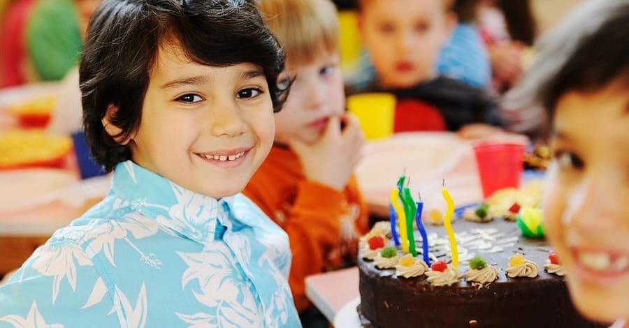 Fun Filled Silver Or Gold Party Package For Up To Ten Kids! Dubai activities Shop Online at Dubai Trades 2
