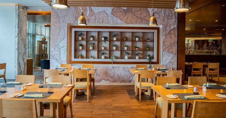 Saturday Summer Brunch With Drinks For 1 Child Or Up To 4 Adults Dubai restaurants Shop Online at Dubai Trades 2