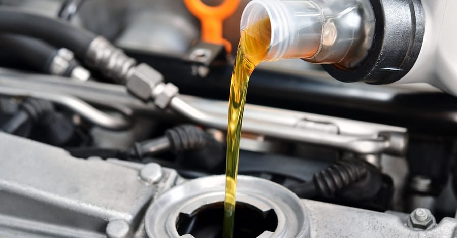 Smooth Sailing W/ 4 Or 6 Cyl – 10,000km 4l Or 6l Oil Change W/ Filter Dubai car Shop Online at Dubai Trades 2
