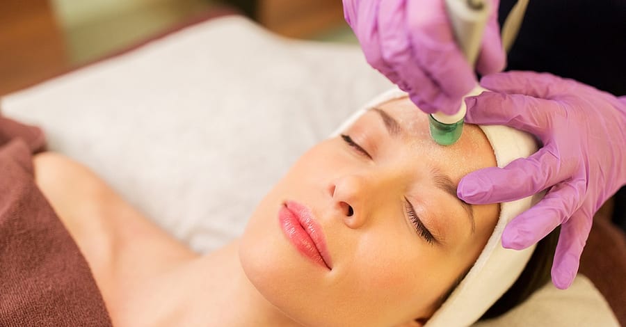 1 Or 3 Sessions Of Hydrafacial, Microdermabrasion, Dermapen, And More Dubai other Shop Online at Dubai Trades 2