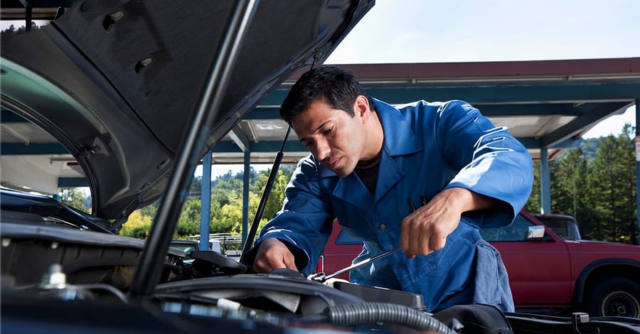 Keep Your Engine Cool: Coolant Flush For 4, 6 & 8 Cylinder Cars Dubai car Shop Online at Dubai Trades 2