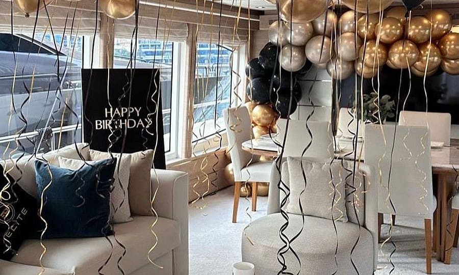 Birthday, Romantic, Bachelor/Bachelorette Party Decorations For Yachts Dubai restaurants Shop Online at Dubai Trades 2