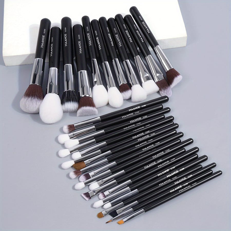 30pcs Professional Makeup Brush Set For Eyeshadow, Powder, Blush, And Blending – Ideal For Beginner Artists And Daily Use Beauty & Personal Care Shop Online at Dubai Trades 2
