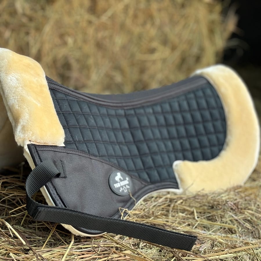 Horse Half Pad For English , The Outer Woven Fabric Of 100% With A Shape-retaining Foam Insert. The Cushioned Synthetic Sheepskin Is Thick, Soft, Non-shedding, Easy To Clean Blankets Shop Online at Dubai Trades 2