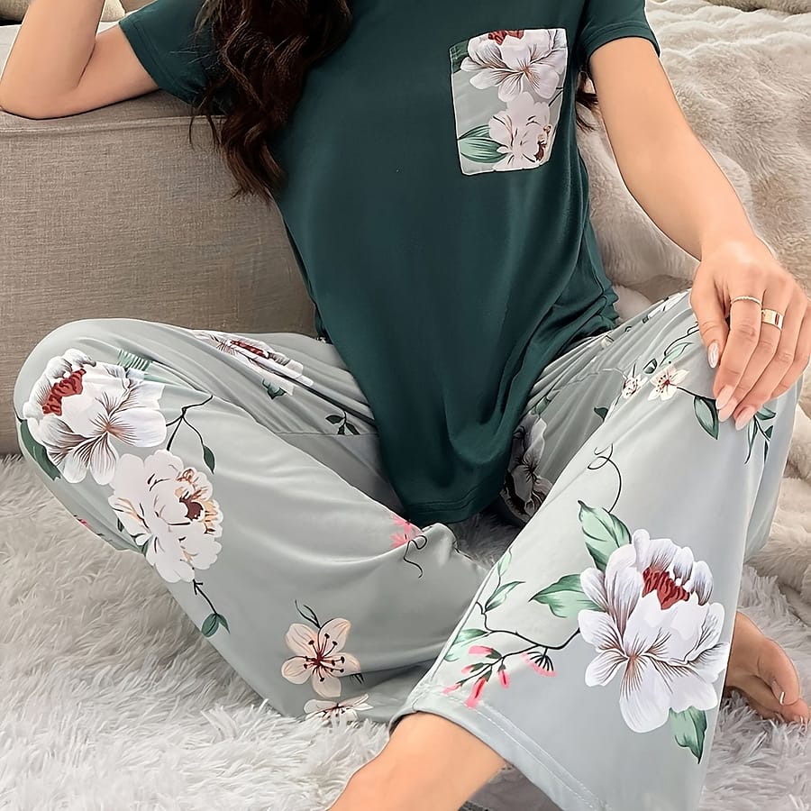 Women’s Floral Pajama Set, Short Sleeve Round Neck Top & Pants, Comfortable Relaxed Fit Clothing Shop Online at Dubai Trades 2