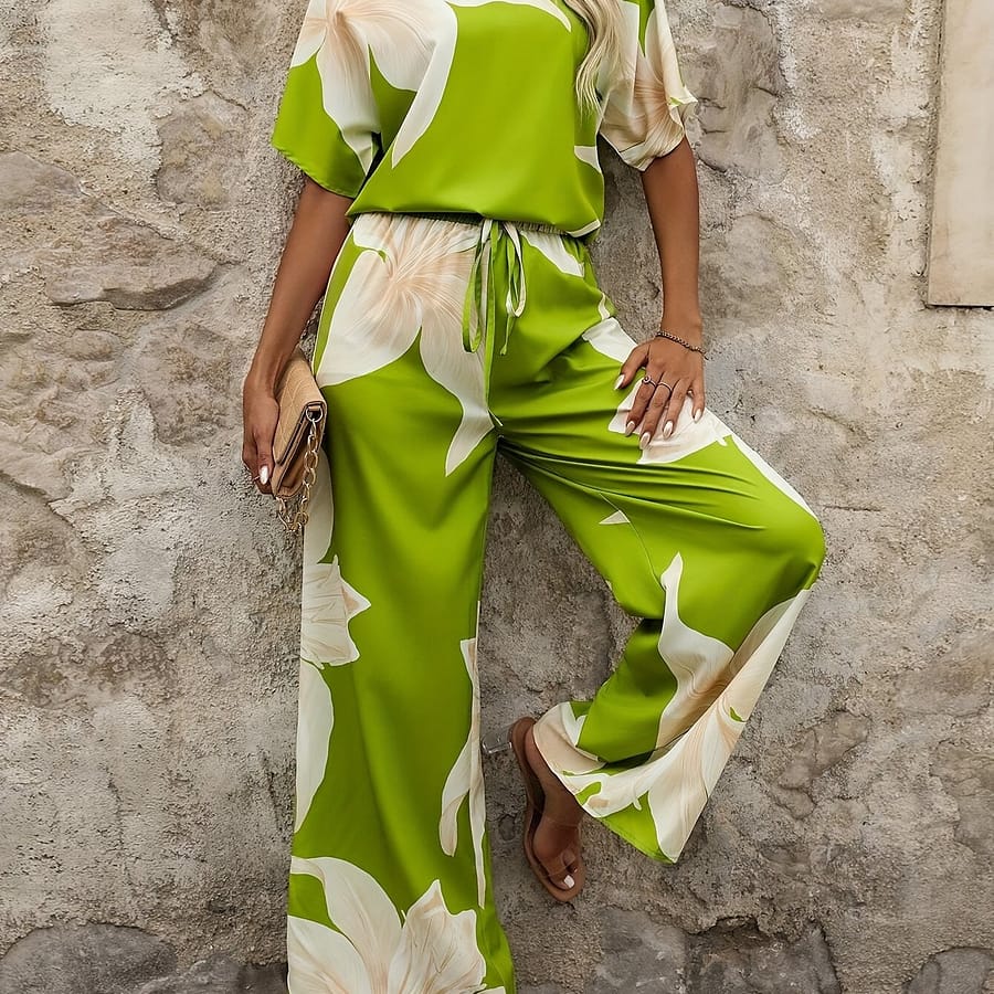 [customer Favorite] Print Women’s Outfit – V-neck Batwing Sleeve Blouse & Wide-leg Pants Set, Machine Washable Clothing Shop Online at Dubai Trades 2